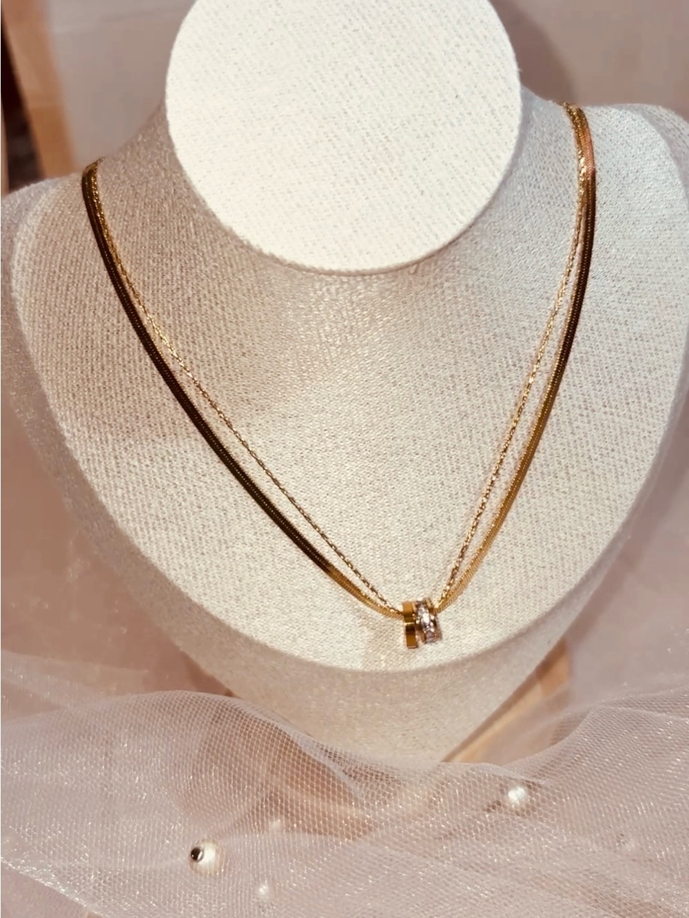 Elegant Gold Layered Pendant Necklace - Women Jewelry